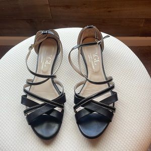 Attilio Giusti Leombruni Size 8.5 Black Sandals